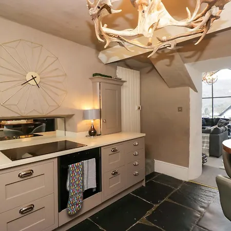 Two Hollens Holiday home