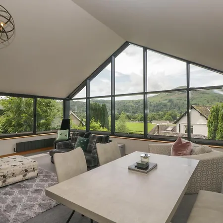 Two Hollens Feriehus Ambleside