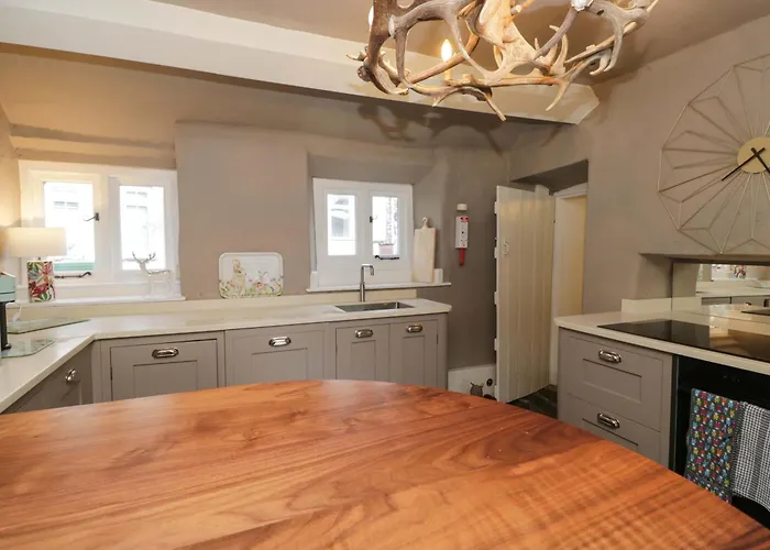 Two Hollens Holiday home *