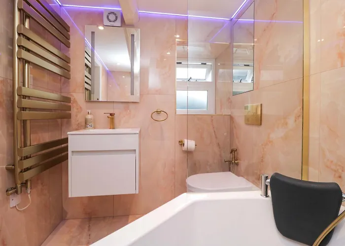 Two Hollens Ambleside